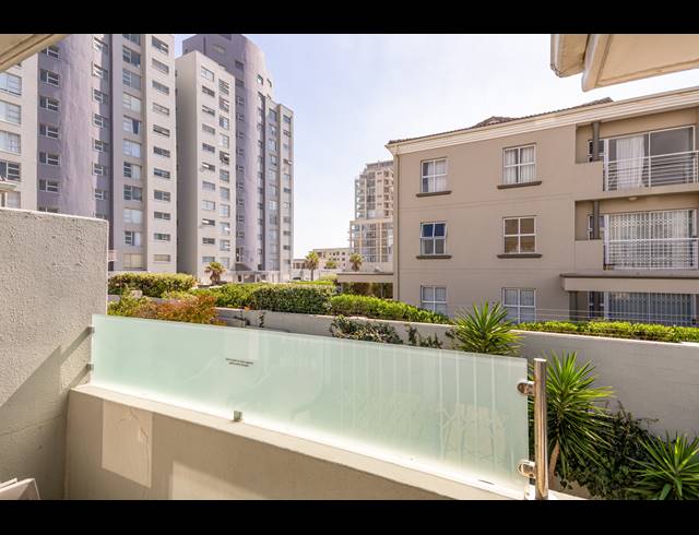 2 BEDROOM APARTMENT FOR SALE IN BEACHFRONT